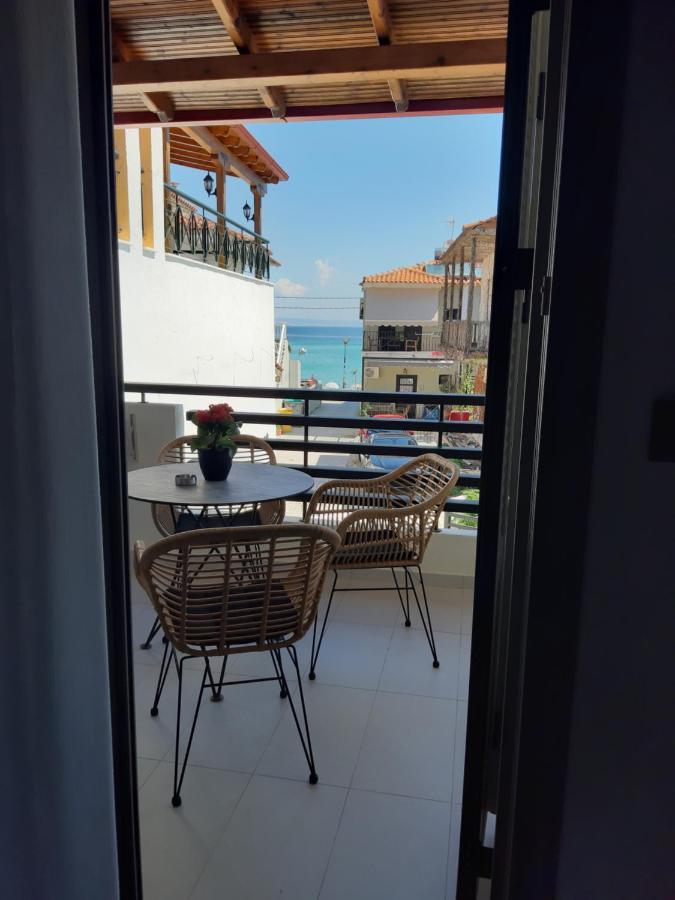 Araliki Suites Polychrono Bagian luar foto