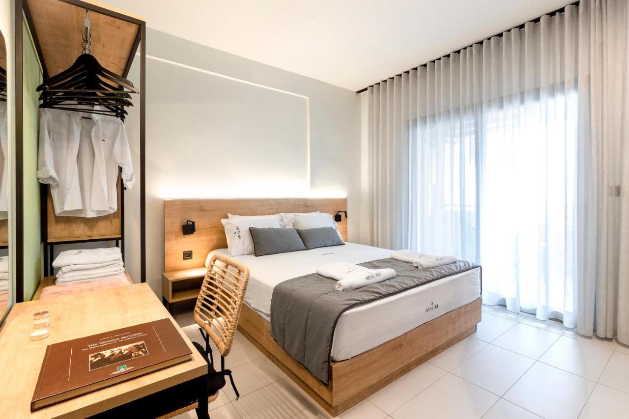 Araliki Suites Polychrono Bagian luar foto