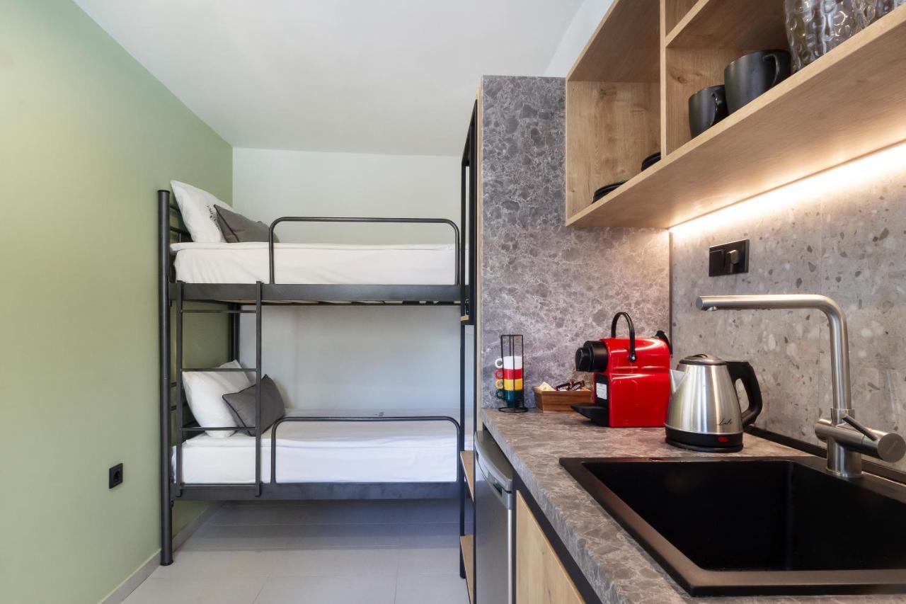 Araliki Suites Polychrono Bagian luar foto