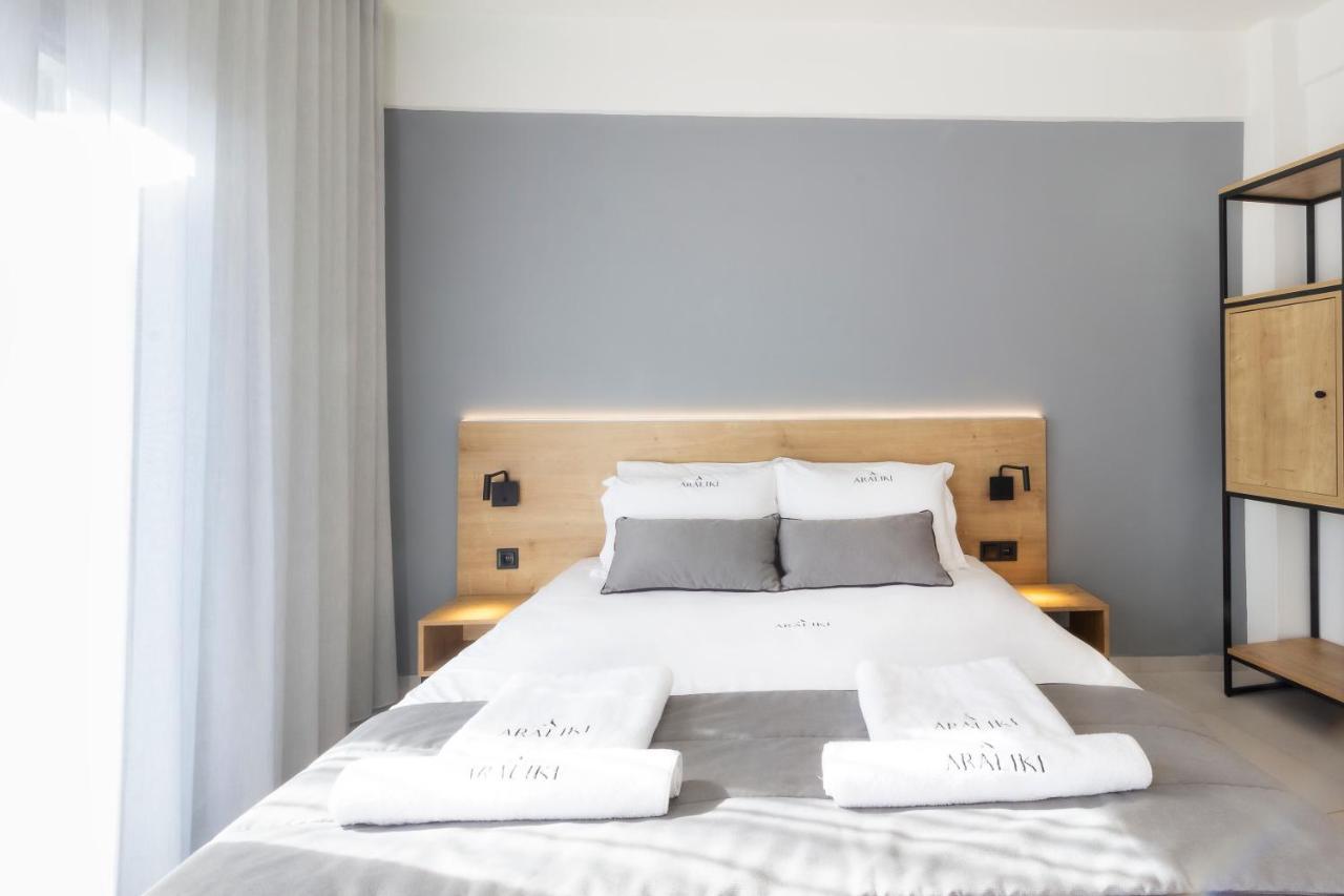 Araliki Suites Polychrono Bagian luar foto