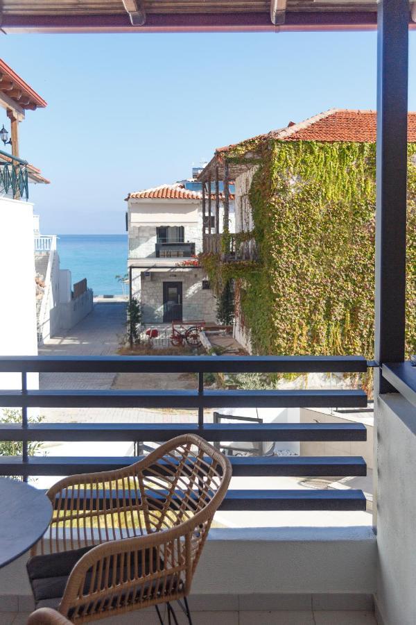 Araliki Suites Polychrono Bagian luar foto
